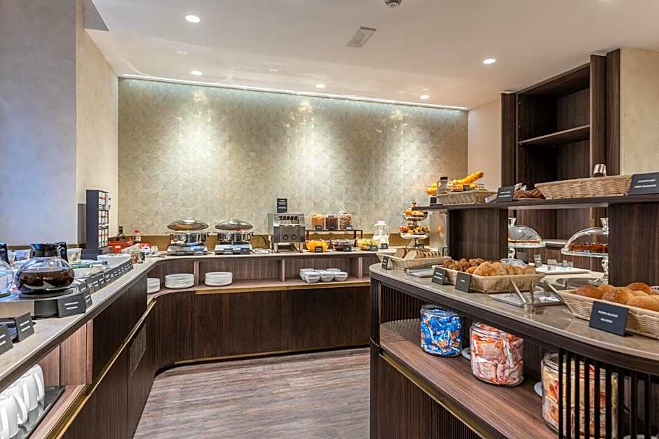 Hotel Raffaello; Sure Hotel Collection by Best Western