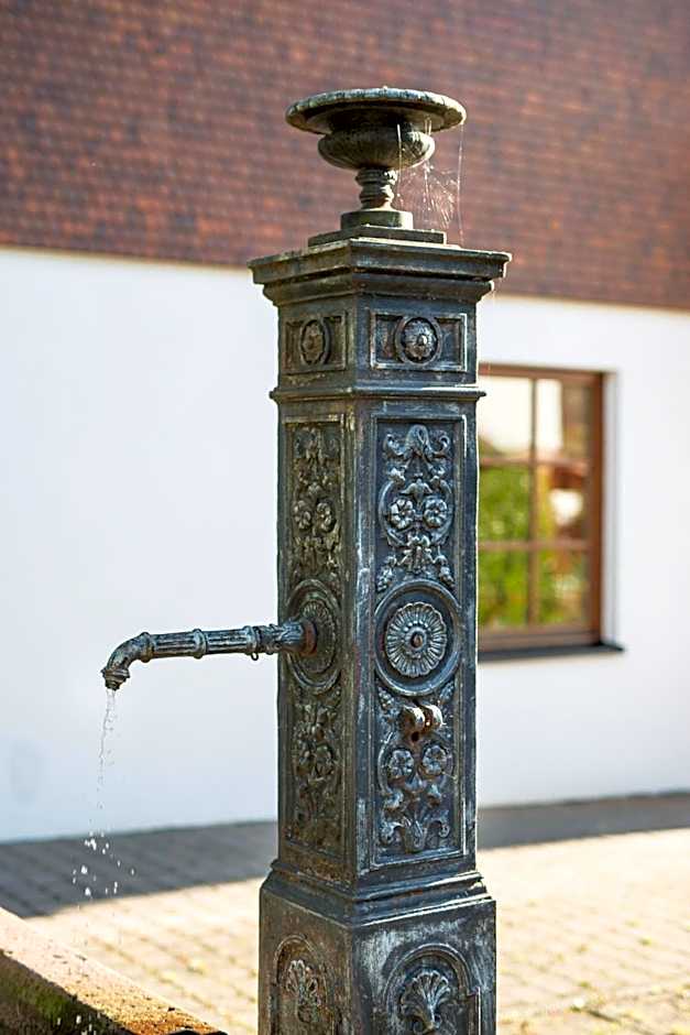 Hotel Restaurant Vinothek LAMM