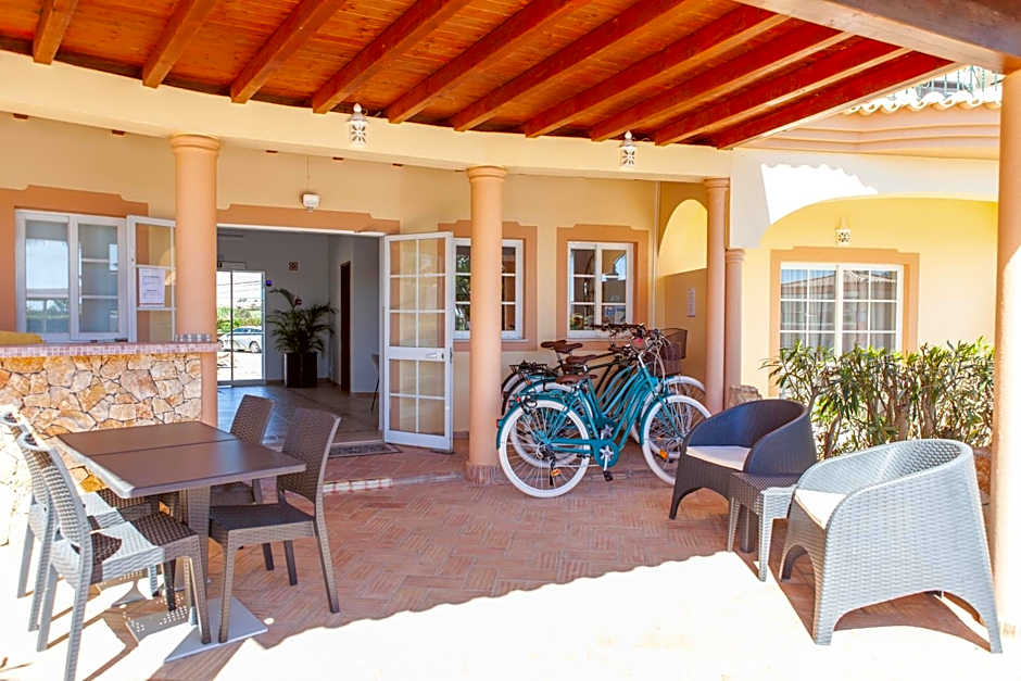 Atalaia Sol Aparthotel - tennis & heated pool in winter