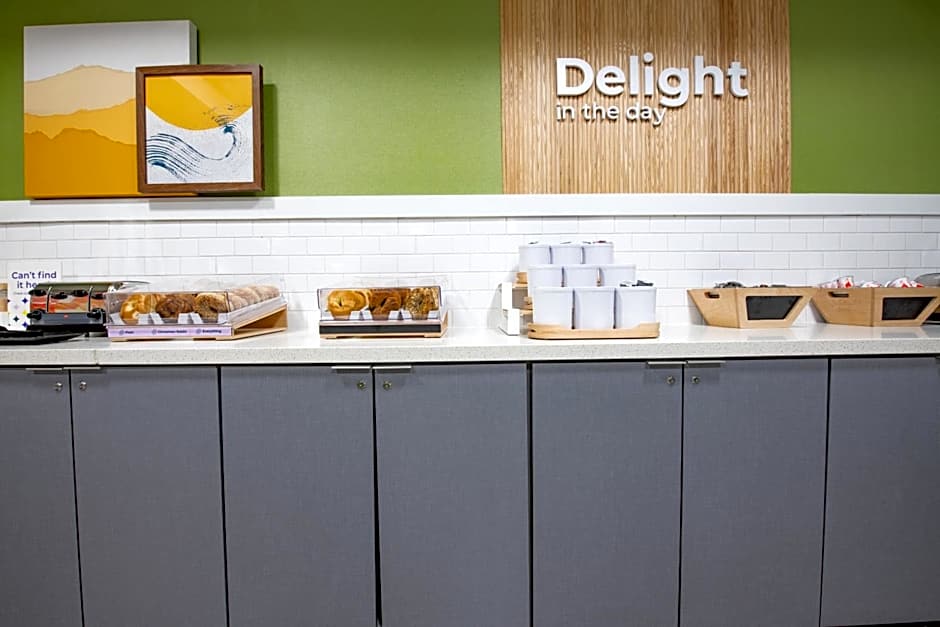 Spark by Hilton Lafayette South