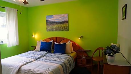 Triple Room with Bath