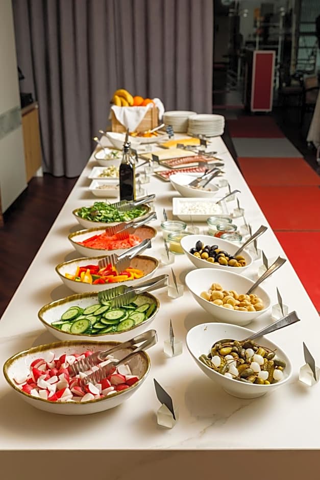 Avalon Hotel & Conferences