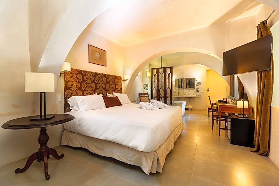 Hotel V...