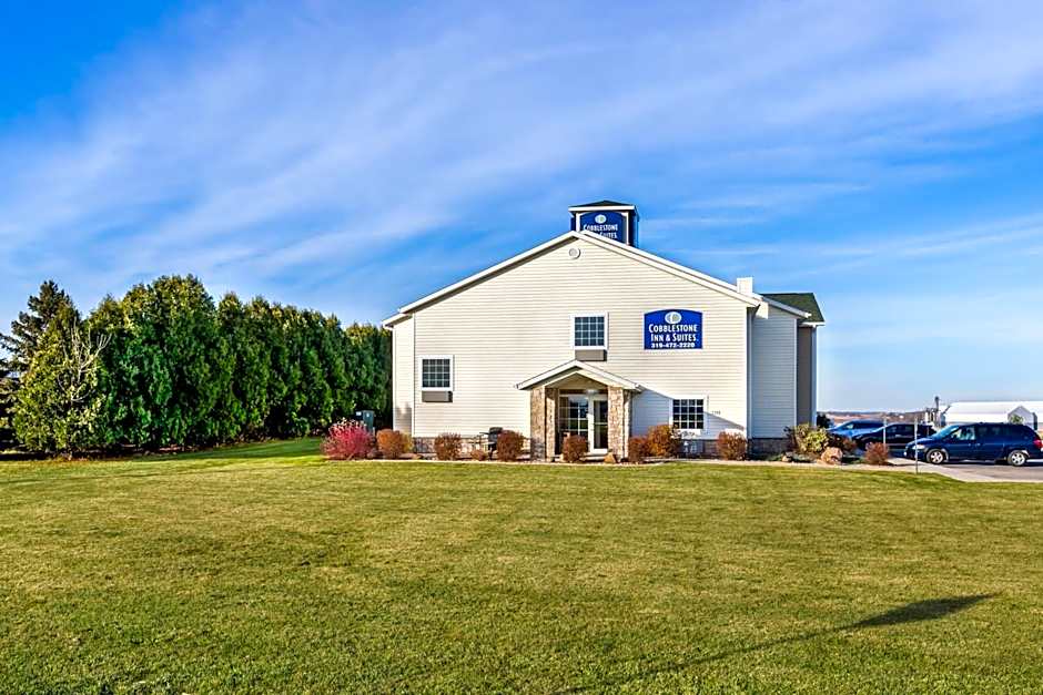 Cobblestone Inn & Suites - Vinton, IA