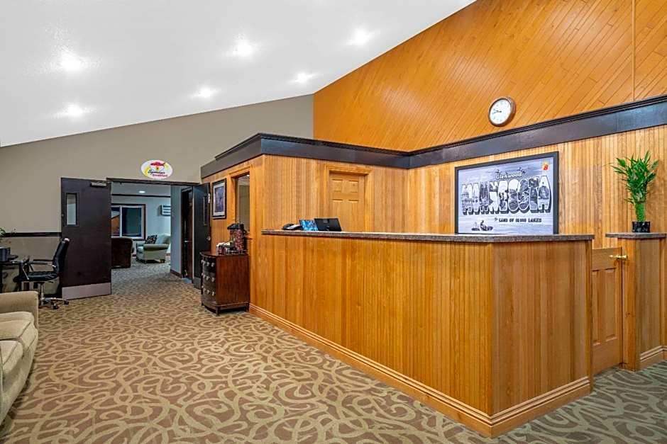 Super 8 by Wyndham Glenwood