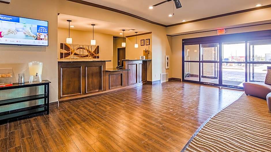 Best Western Plus Seminole Hotel & Suites