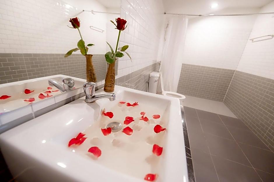 Coconut Grove Hotel Samui