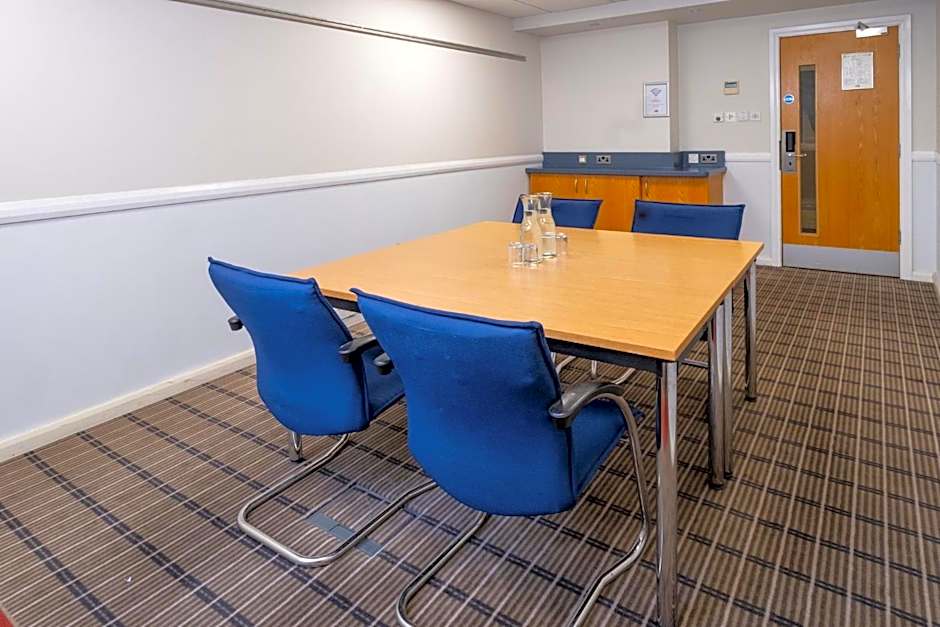 Holiday Inn Express Droitwich Spa By IHG