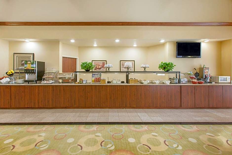 Hawthorn Suites by Wyndham Midwest City Tinker AFB
