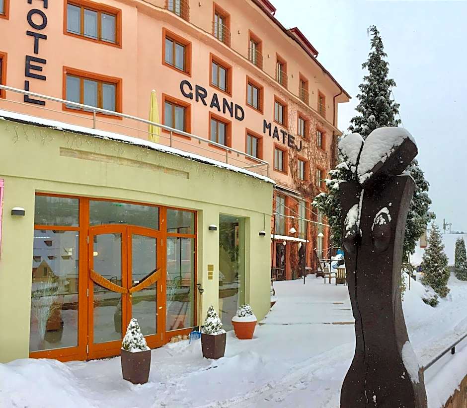 Hotel Grand Matej