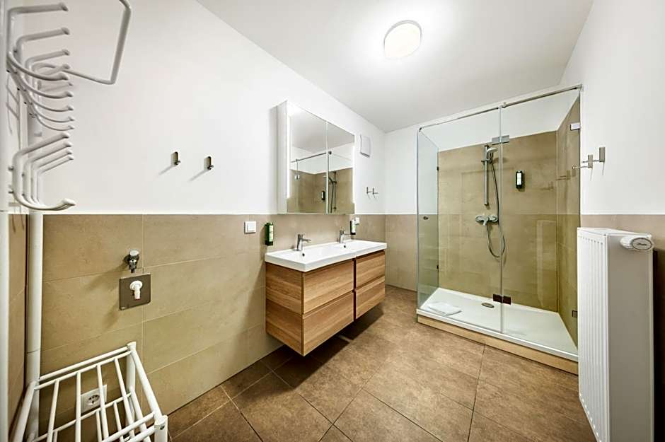 Jimmy's Apartments Dandelion