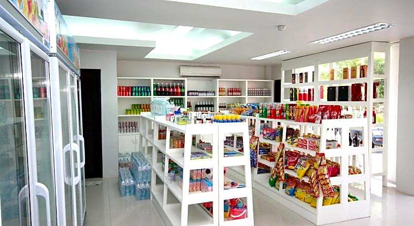 Samui First House Hotel