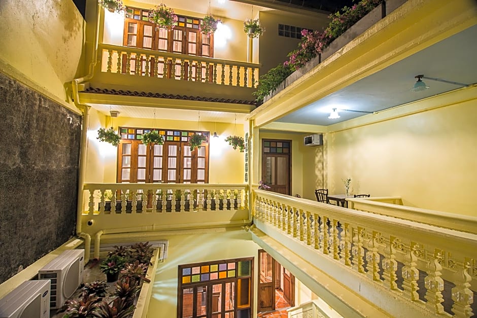 Woo Gallery Boutique Hotel