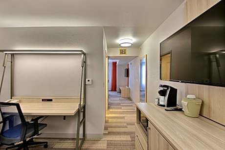 King Suite with Sofa Bed - Non-Smoking