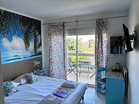 Superior Double or Twin Room with Balcony and Sea View