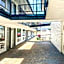 Luxury Inn By OYO Albany