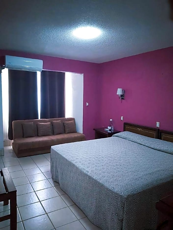 Hotel Aurora