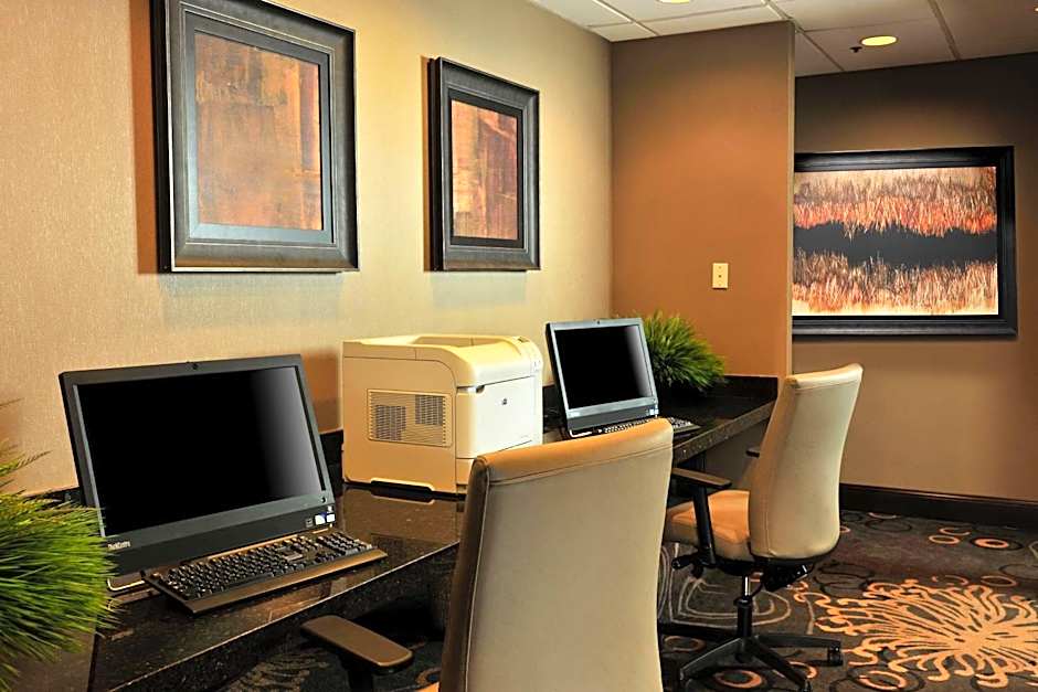 Embassy Suites By Hilton Hotel Des Moines-On The River
