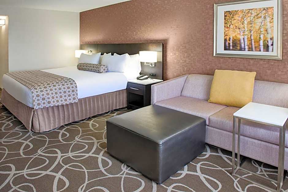 Crowne Plaza Kitchener-Waterloo By IHG