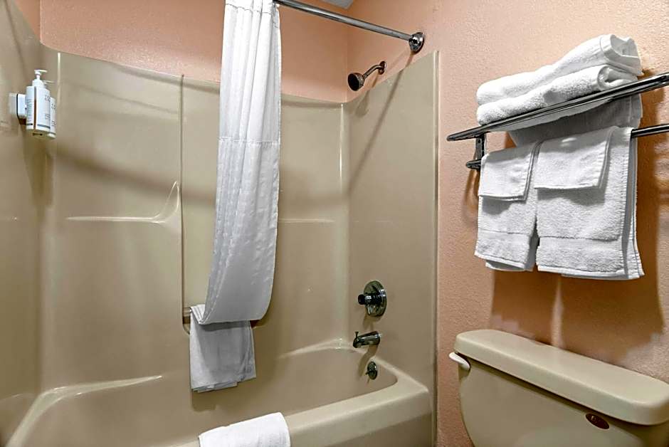 Super 8 by Wyndham Bourbonnais/Kankakee Area