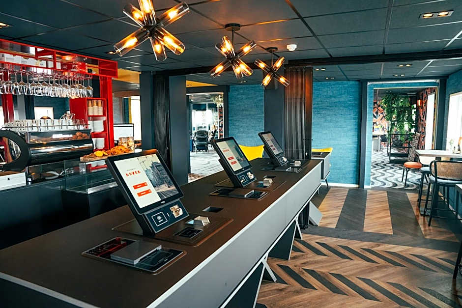 Botel
