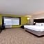 Holiday Inn Express & Suites Parkersburg East