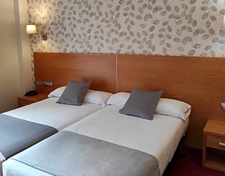 Double room for single use