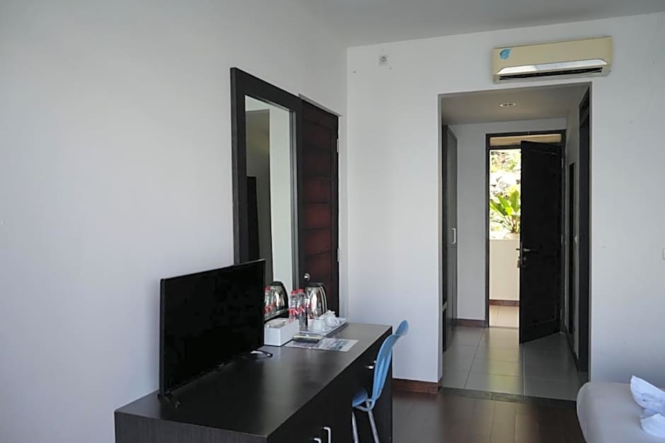 Tiara Bunga Hotel & Villa