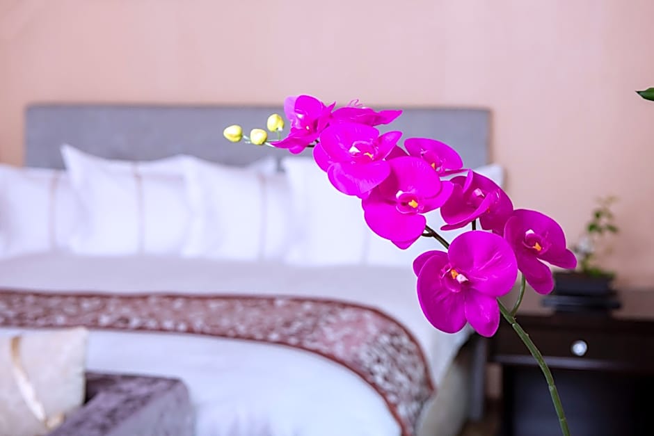 Mika Hotel