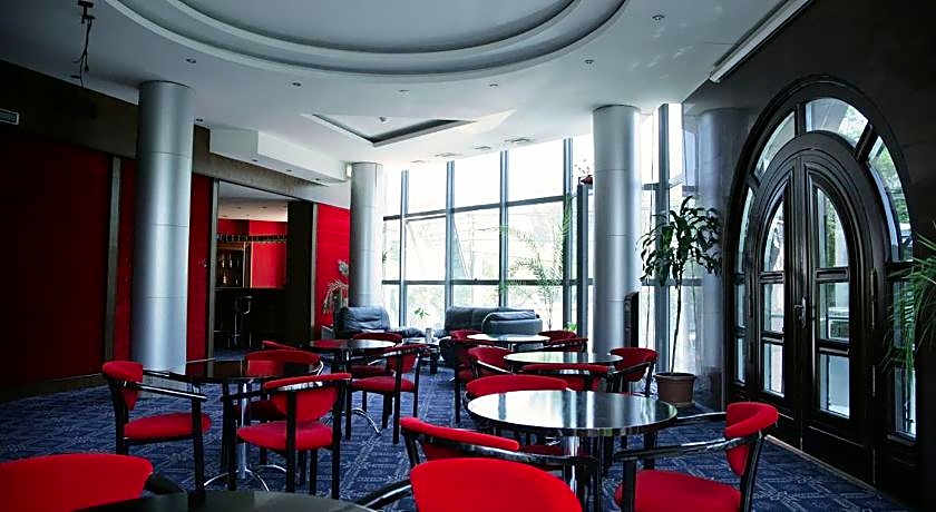 Ararat Hotel