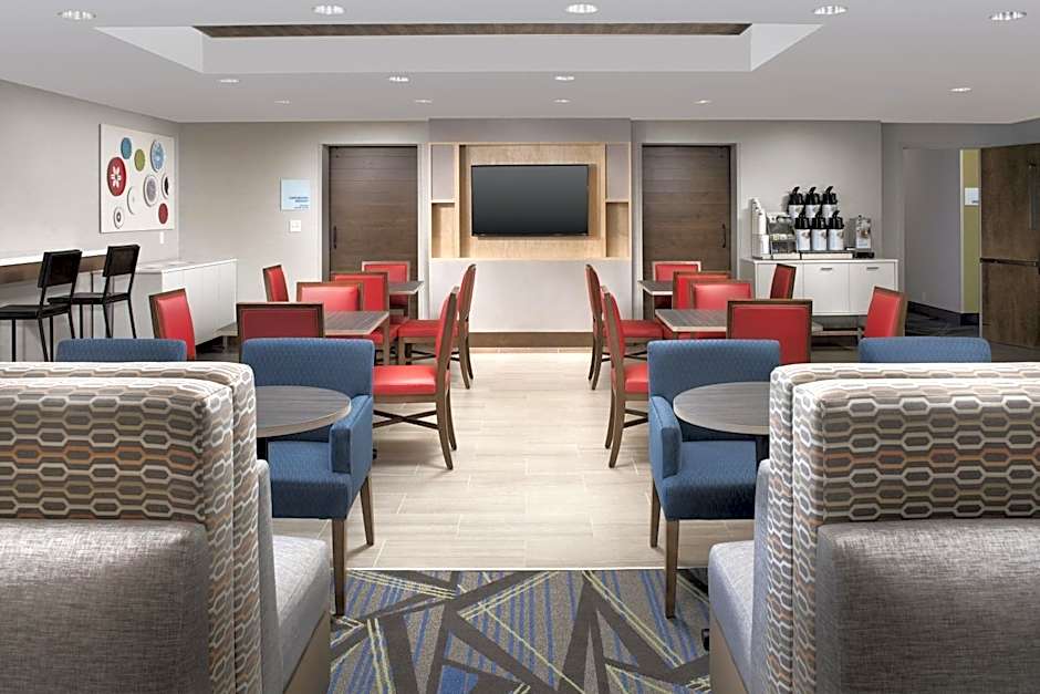 Holiday Inn Express Andover North - Lawrence By IHG
