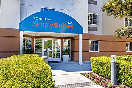Sonesta Simply Suites Stafford