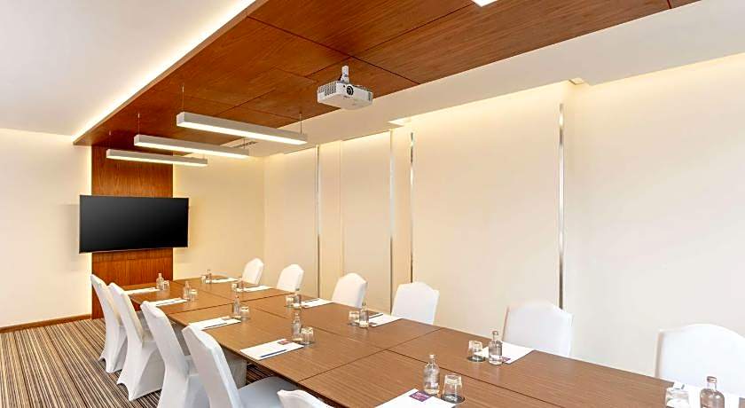 Hyatt Place Dubai Wasl District