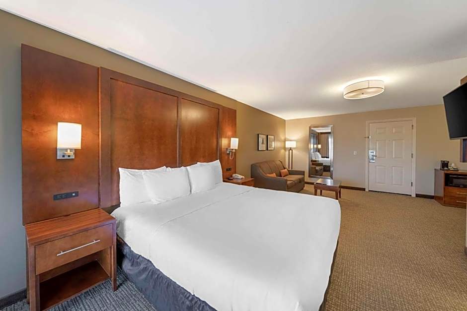 Comfort Suites Red Bluff Near I-5