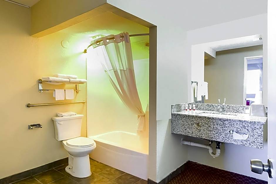 OYO Hotel Eloy/ Casa Grande near I-10