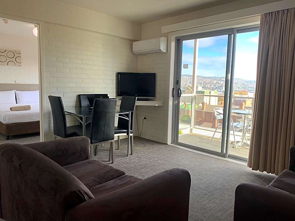 Adina Place Motel Apartments
