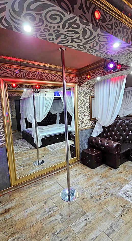 Hotel Boutique Mikaela (Adult Only)