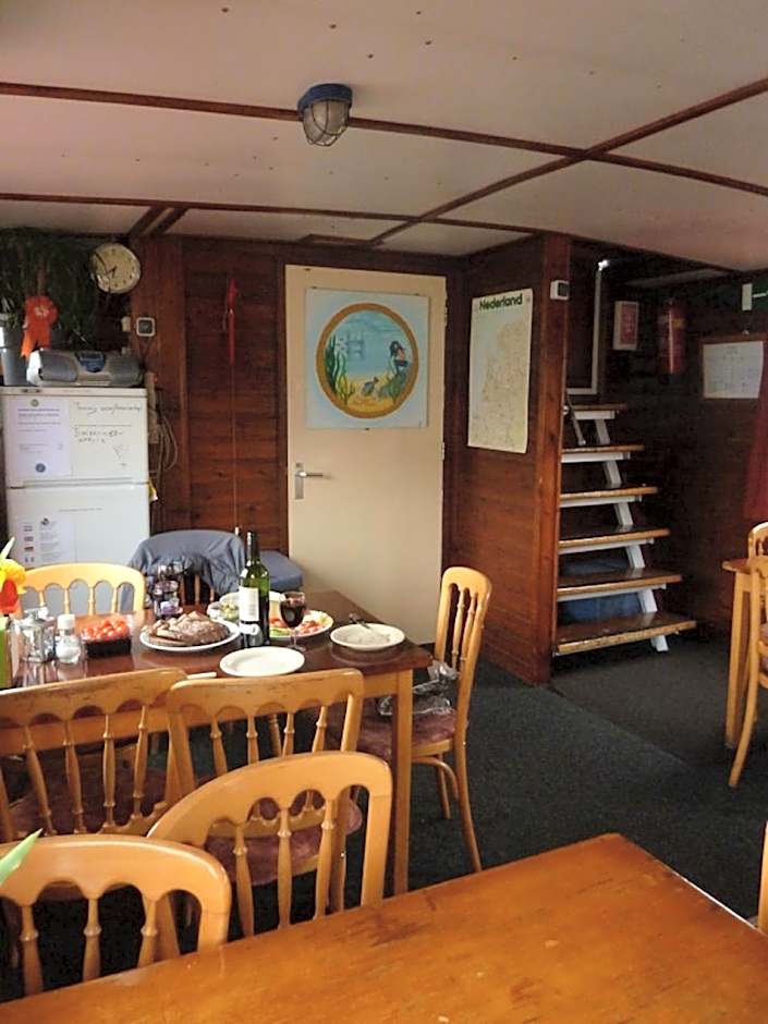 Intersail Hostel - Avontuur
