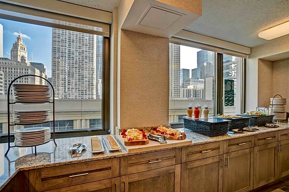 Homewood Suites By Hilton Chicago Downtown