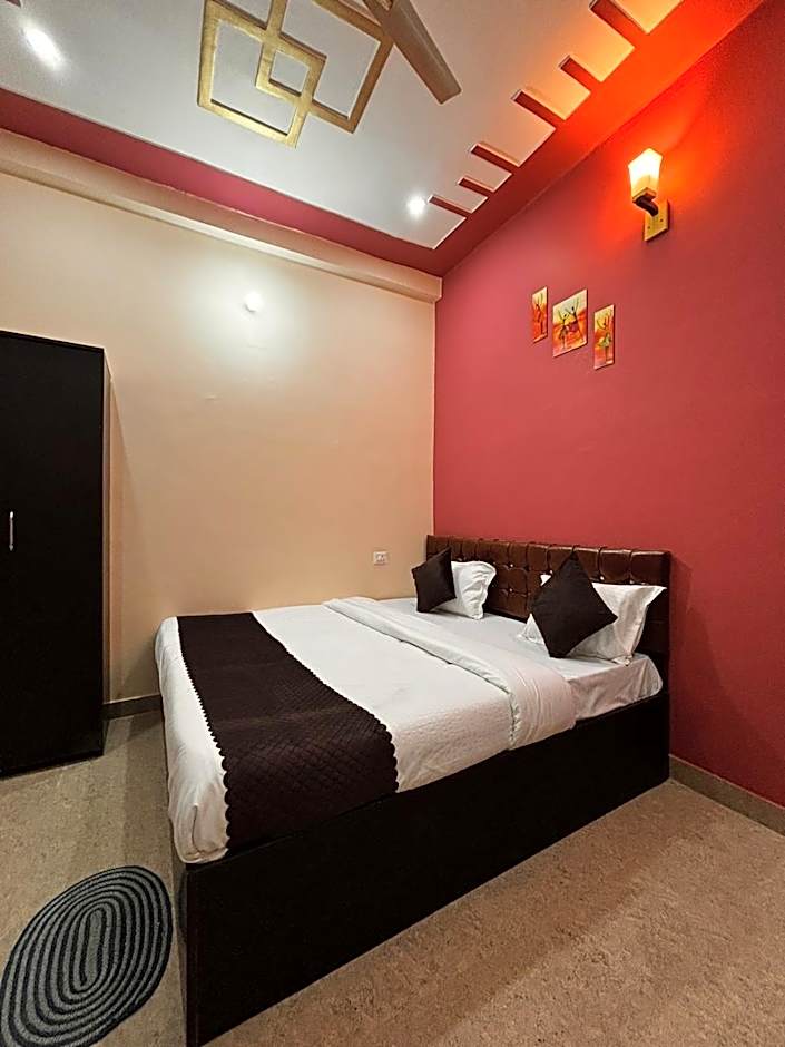 Hotel Chandra Dreams 