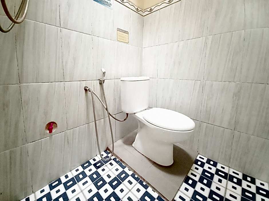 Lancar Homestay Syariah near BNS Mitra RedDoorz