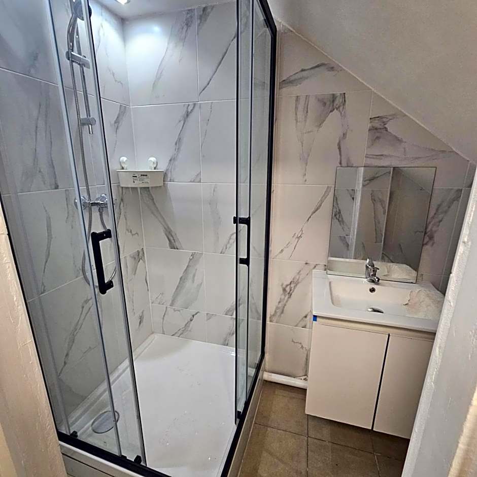 C'est La Vie Korean Style Minbak PARIS