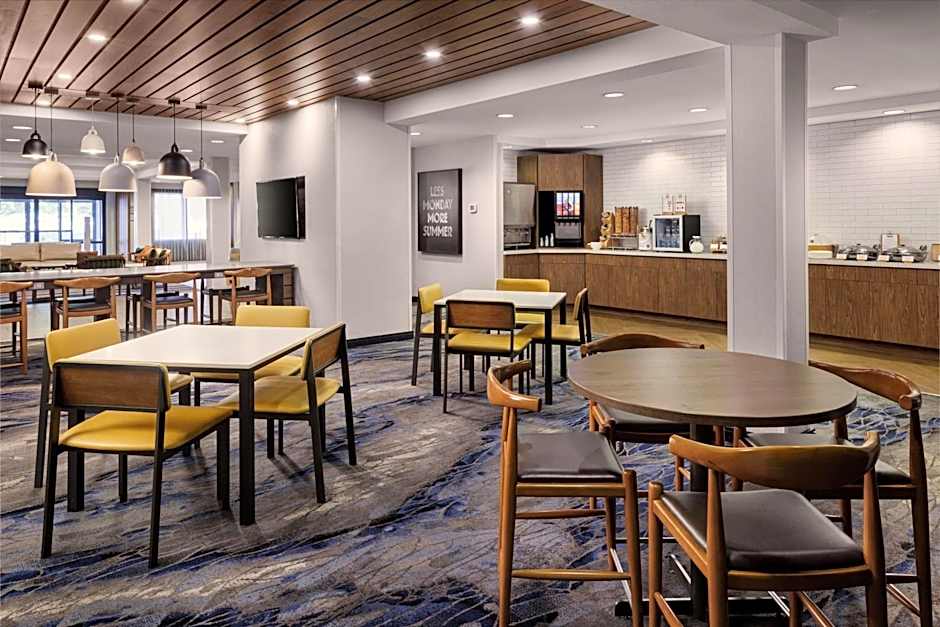 Fairfield Inn & Suites by Marriott Kelowna