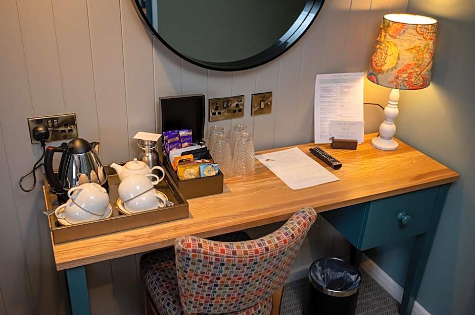 Berkshire Arms by Chef & Brewer Collection