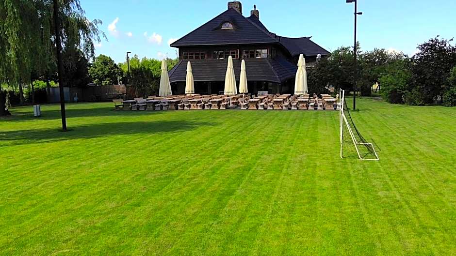 HOTEL CICHA WODA NIEPORĘT