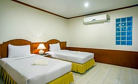 Standard Twin Room - No Balcony - No Window