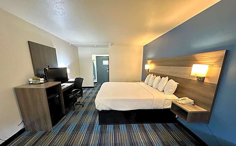 Baymont by Wyndham Kansas City KU Medical Center