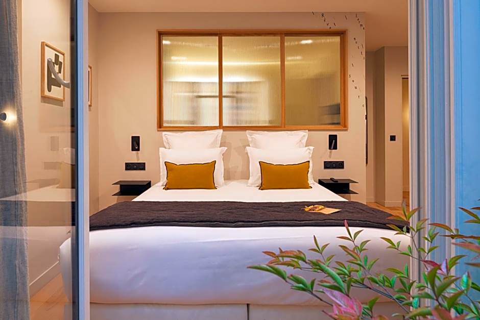 Tinah Paris, Champs Elysées