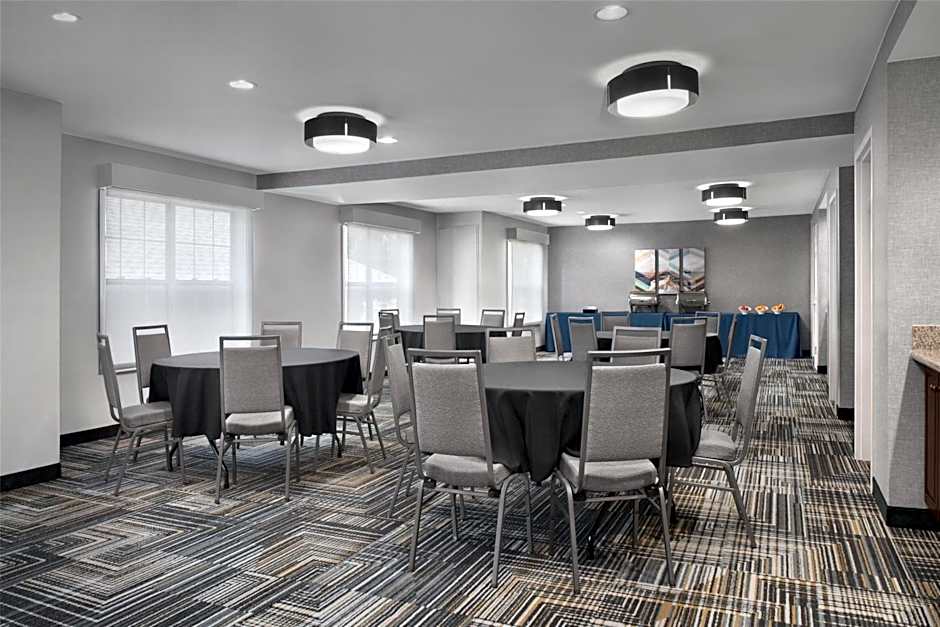 Homewood Suites By Hilton Newark-Cranford