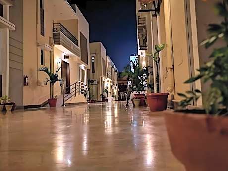 Zifan Hotel & Suites